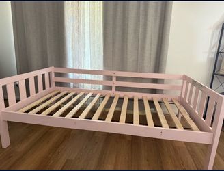 Twin bed and mattress