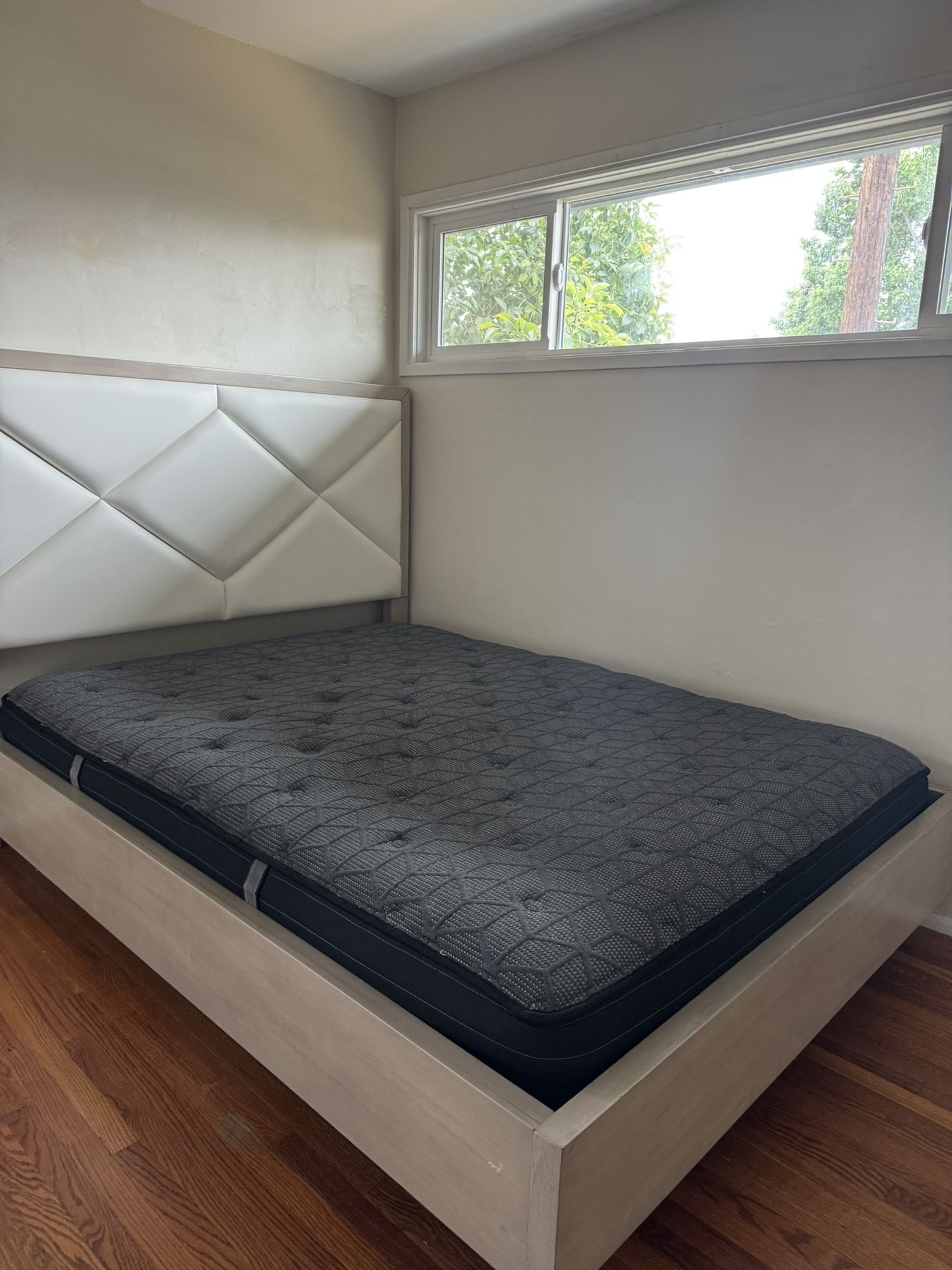 queen mattress