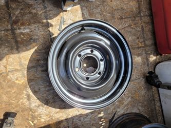 15 inch Chevy GM  6 lug rim