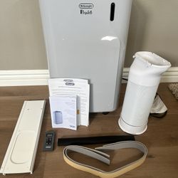 DeLonghi Pinguino 500 Sq Ft Portable Air Conditioner