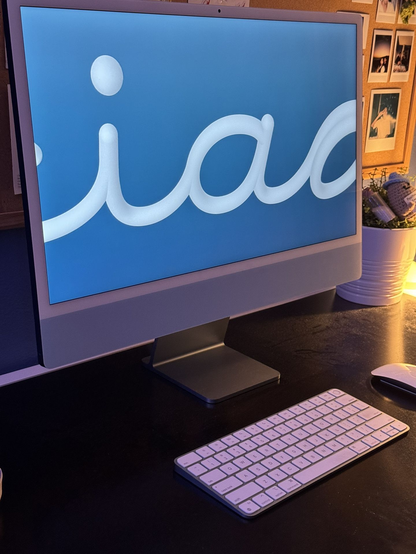 24” M1 iMac (Blue) - 2021