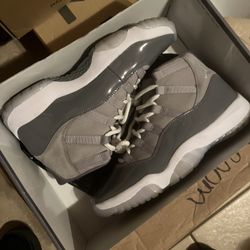 Jordan Cool Grey 11’s 8.5