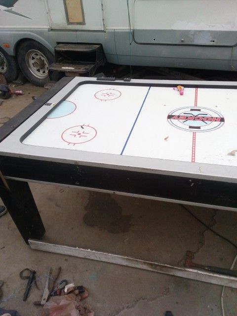 Air Hockey Table/Foosball