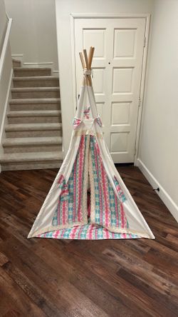 Little Girl Teepee