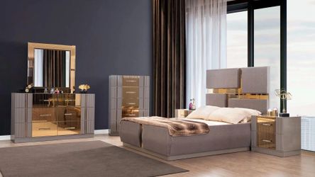 Brand New Stunning 4 Piece Bedroom Set-AVAILABLE IN QUEEN AND KING  Sizes