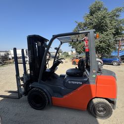 Toyota Forklift 