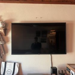 LG TV - LED 50in 