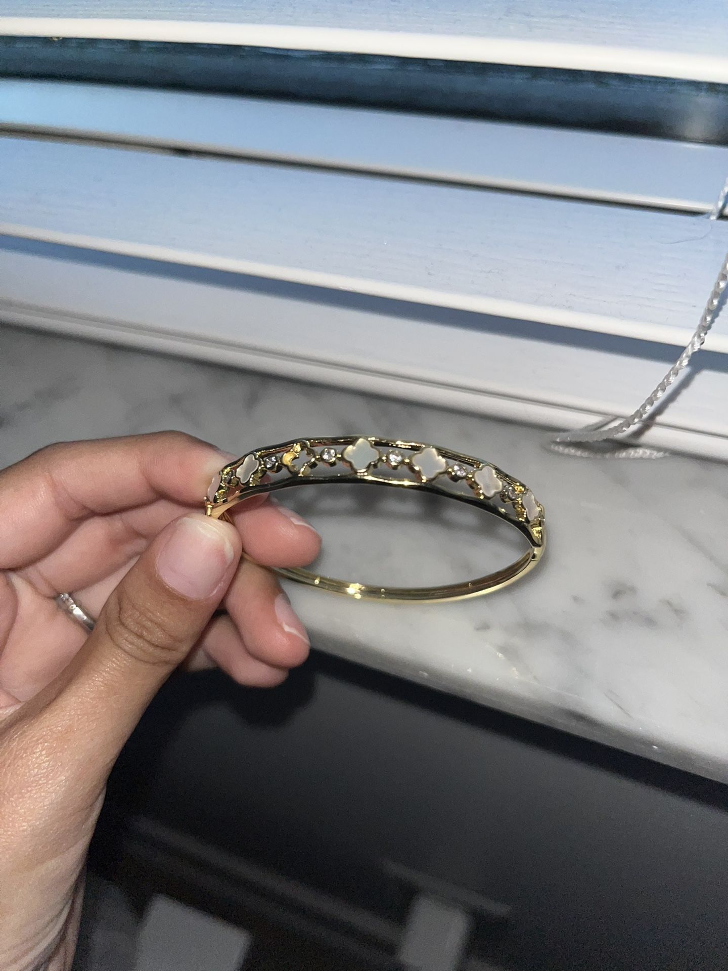 Van Cleef Dupe Clasp Bracelet
