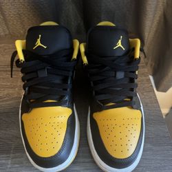 Air Jordan 1 Low “yellow Ochre” 