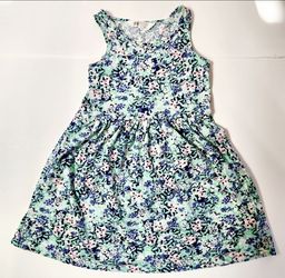 H&M Floral Dress size: 6-8Y