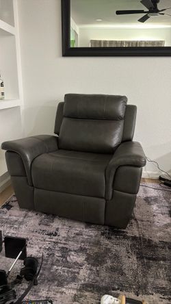 Ashley Furniture Power Recliber