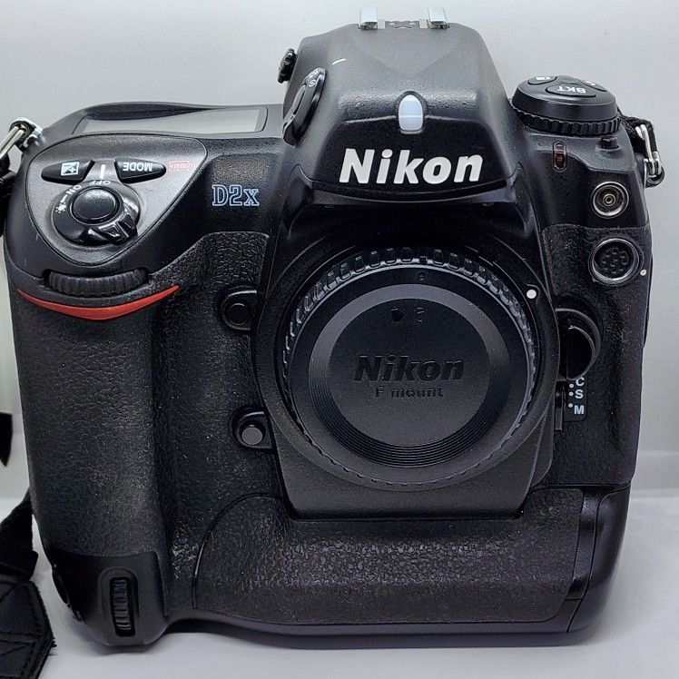 Nikon D2x
