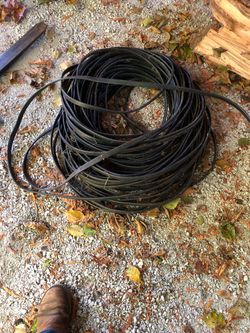 Submersible Pump Wire - 310 Feet of 10 AWG 4-Conductor