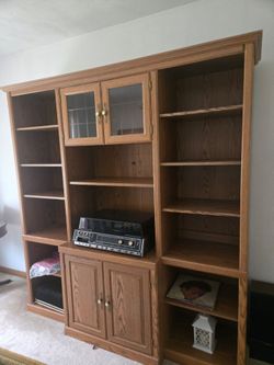 Entertainment center