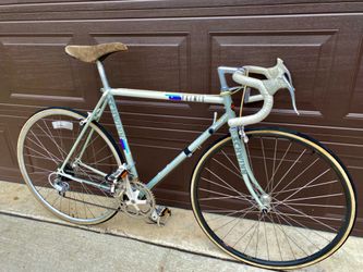 Schwinn Premis Road Bike
