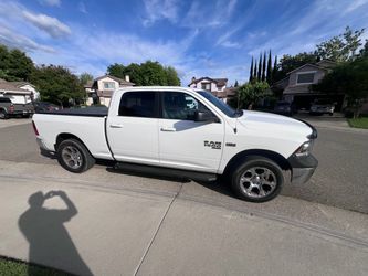 Ram 1500 Crew Cab Pickup Truck