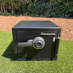SentrySafe SFW082CTB