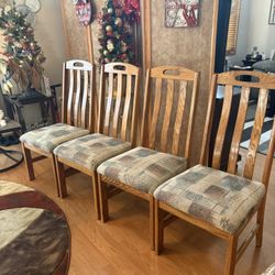 Set of 6 Beautiful Sturdy Dining Chairs 40”