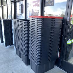 Black 27 Gallon Storage Bin