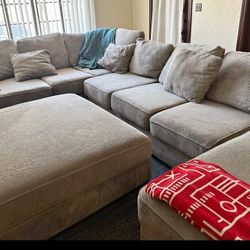 Beautiful U Shape Sectional With Ottoman 