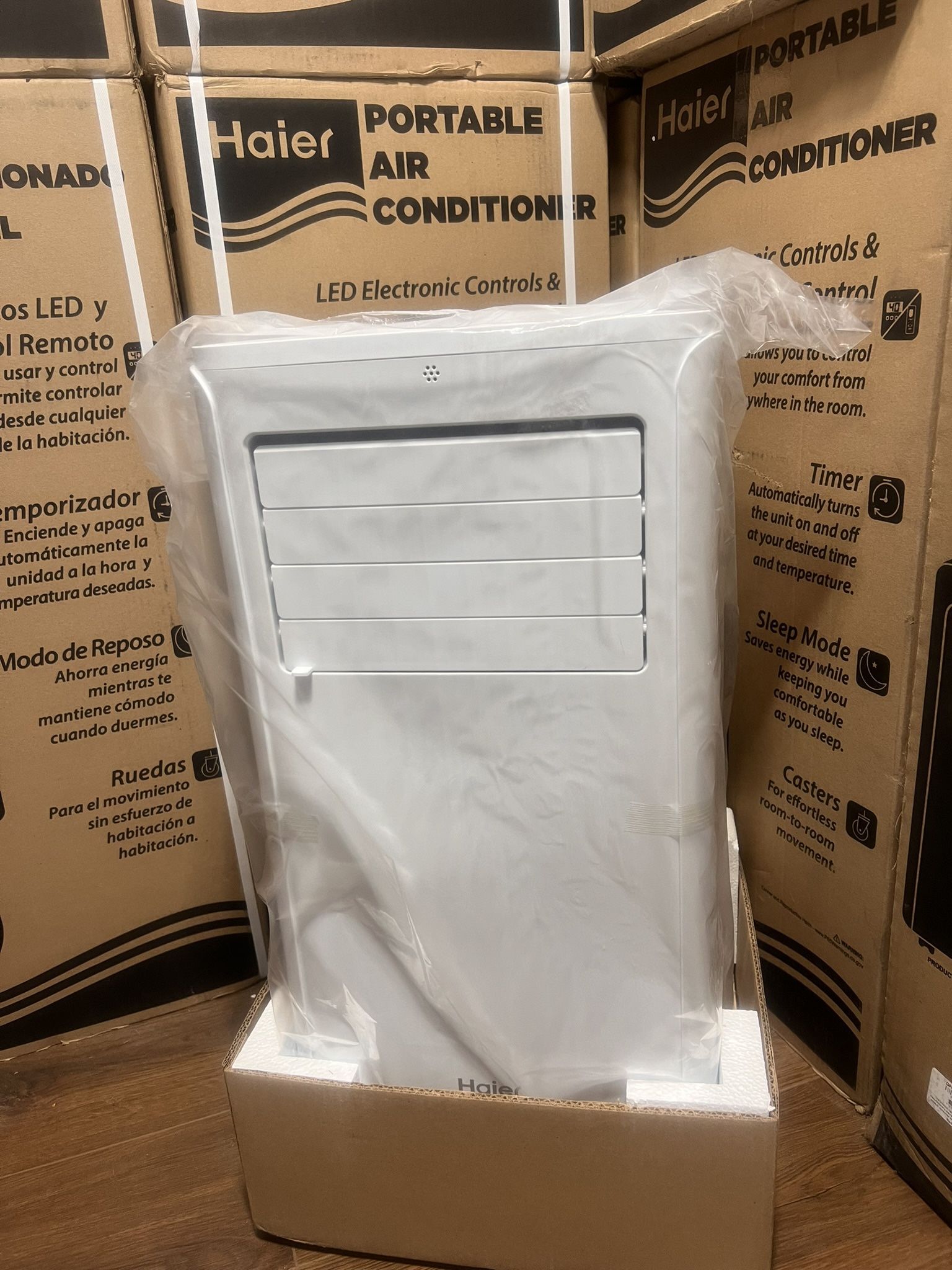 Haier Portable 9000 BTU Air Conditioner / Aire Portable