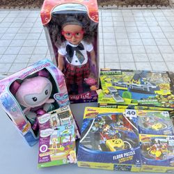 Brand New Lot Of Toys Puzzles Games Dolls 