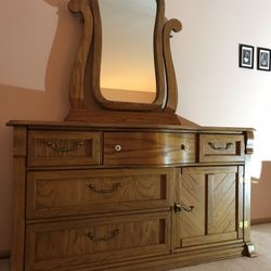5 Piece USA Made Golden Oak Bedroom Set