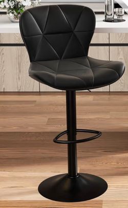 2 bar stools