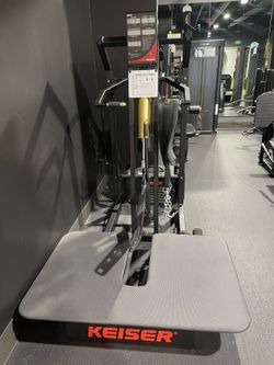 Kaiser Pressurized Squat