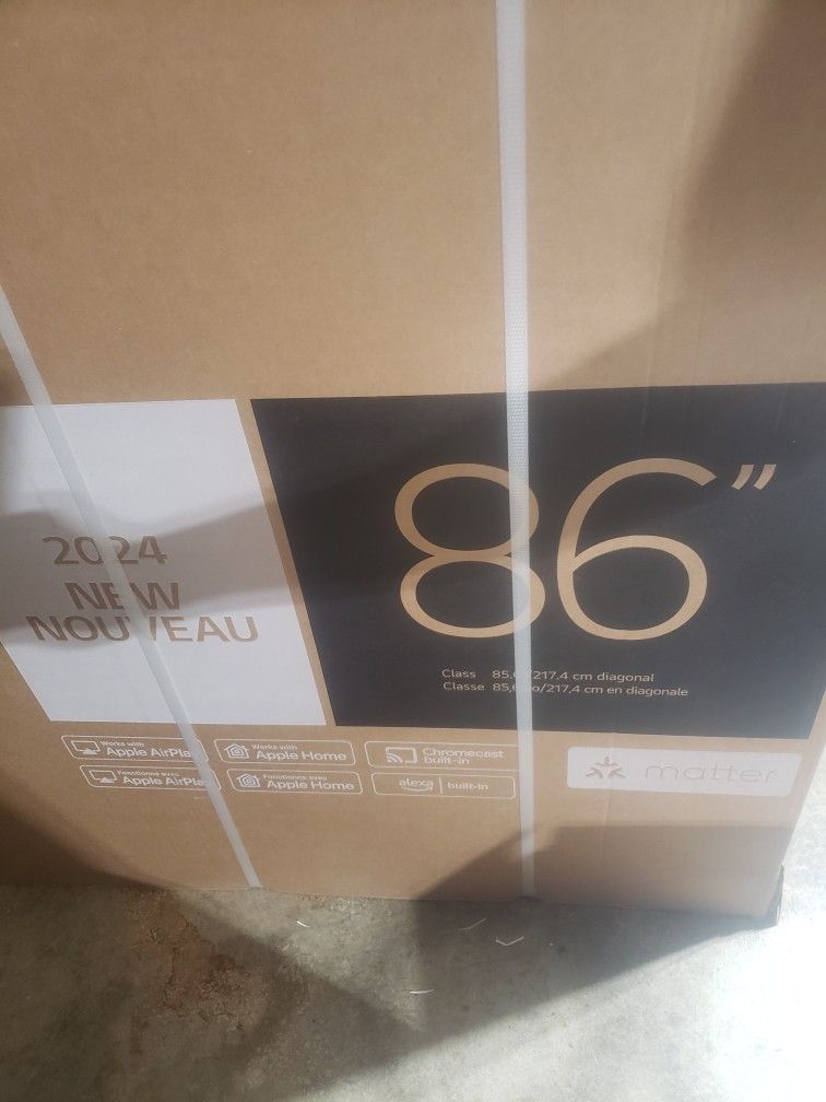 86" LG TV