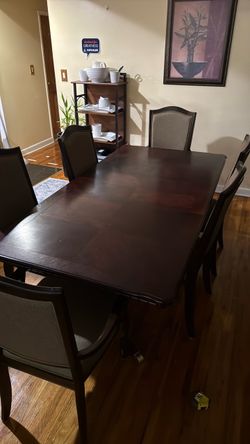 Dining table for 6. Dark Brown