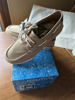 Nautica Canvas Boat Shoes, Size 3 New In Box