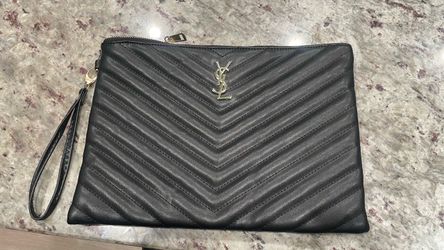 Clutch purse