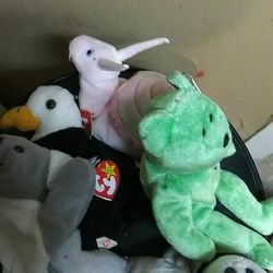 17 count "Beanie Babies"collectuon