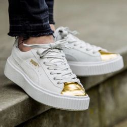 Women's Suede Platform Leather Cream/ Gold Trim Puma Sneakers Size 8.5