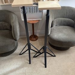 Output/Defi Studio Monitor Stands