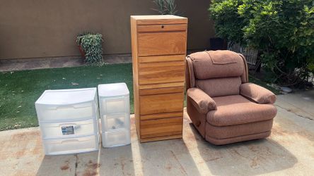 Free, Free, Free moving Lake San Marcos