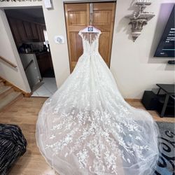 Wedding dress 