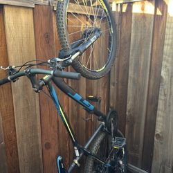 GT Aggressor Pro 27.5 X 2.35