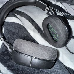 Still series gaming headset