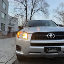 2011 TOYOTA RAV4 AWD 4x4