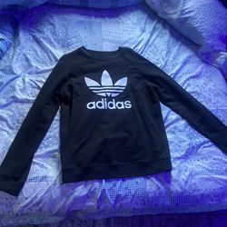 Selling Adidas Sweater