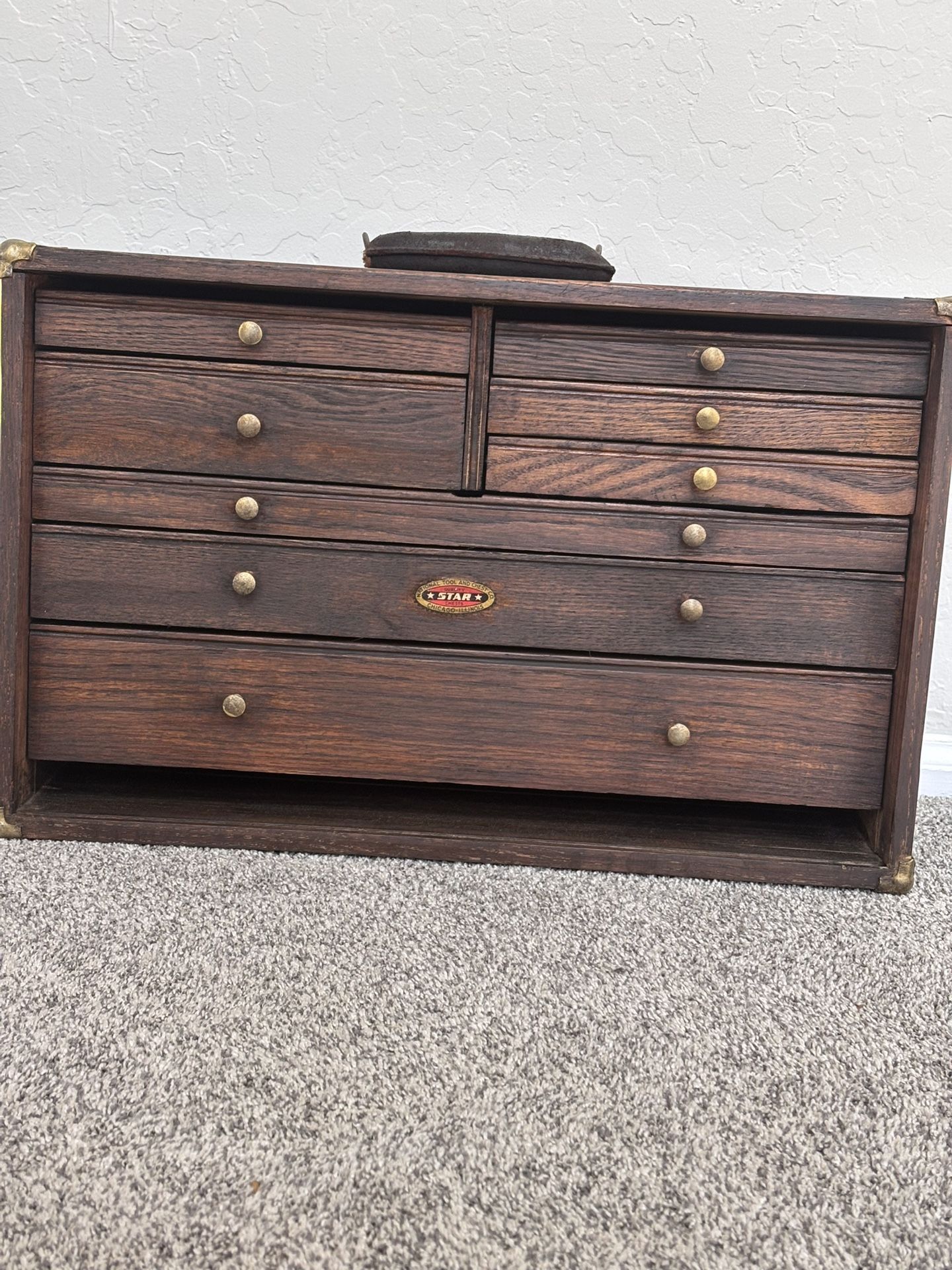 Start National Tool And Chest Co.( Tool Box )