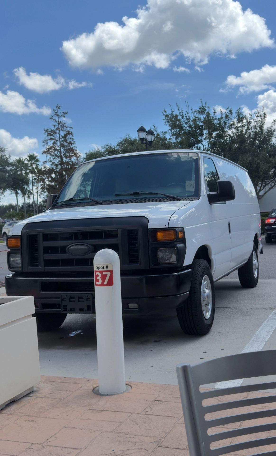 Ford Econolite Van 2014,