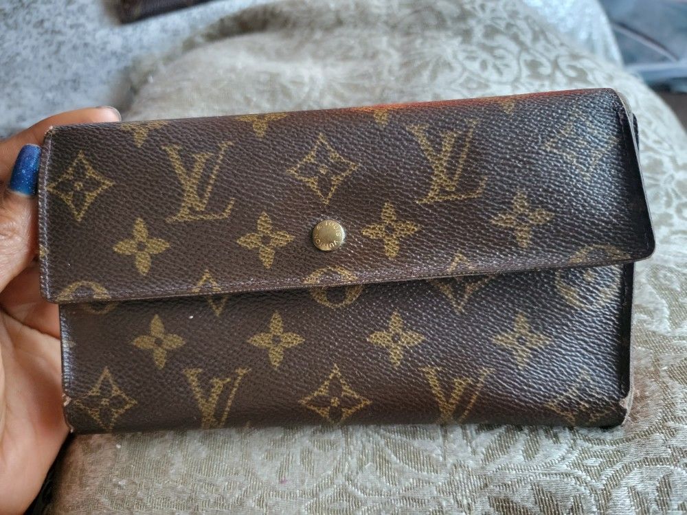 Louis Vuitton Long Wallet 