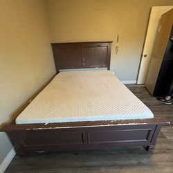 Queen Size Bedframe