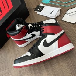 Jordan 1 Black Toe 52