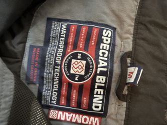 Woman’s Snow Pants