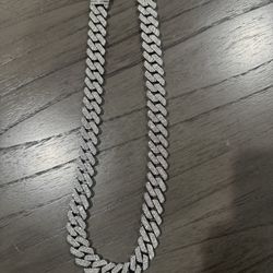 Iced-out Cuban link chain Silver 24 inch