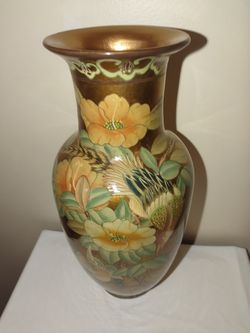 VINTAGE CHINESE 14 1/2" VASE